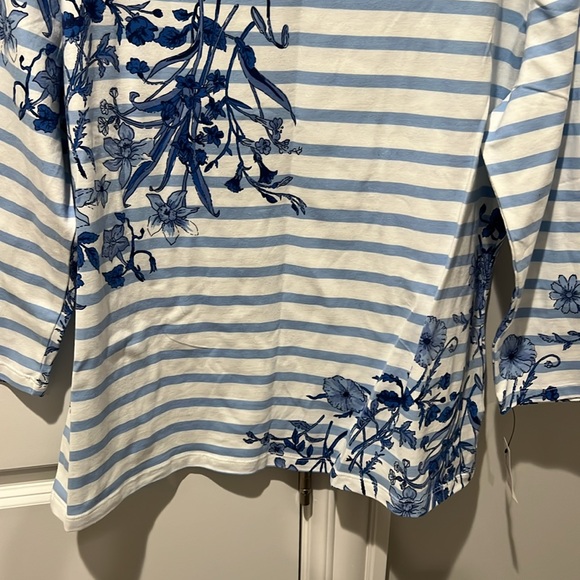 Talbots White and Gray Graphic Blouse with Relaxed Fit - Picture 5 of 6